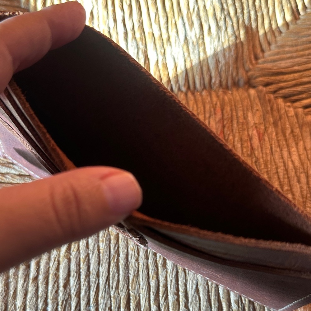 HOLTZ made in America Elegant Brown Leather Card and cash Holder - Picture 6 of 8